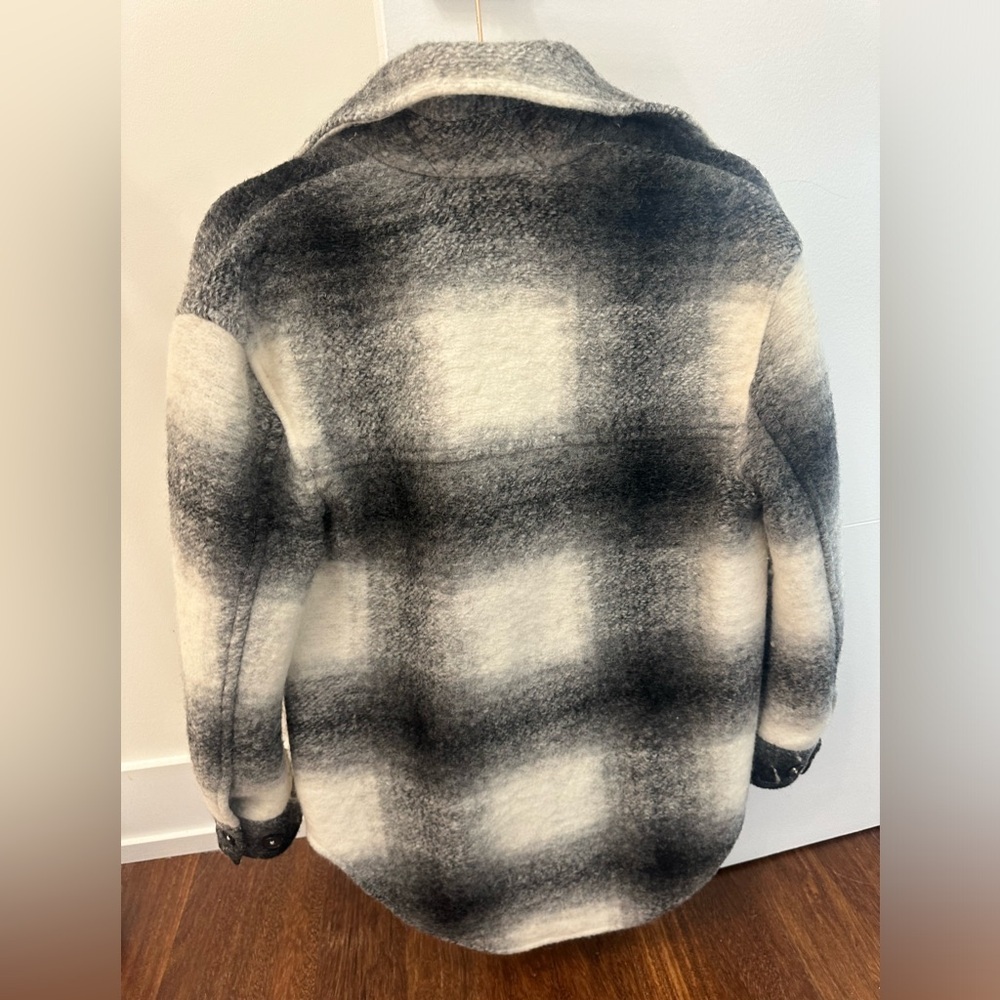 Aritzia flannel shirt jacket in XS - Picture 2 of 6